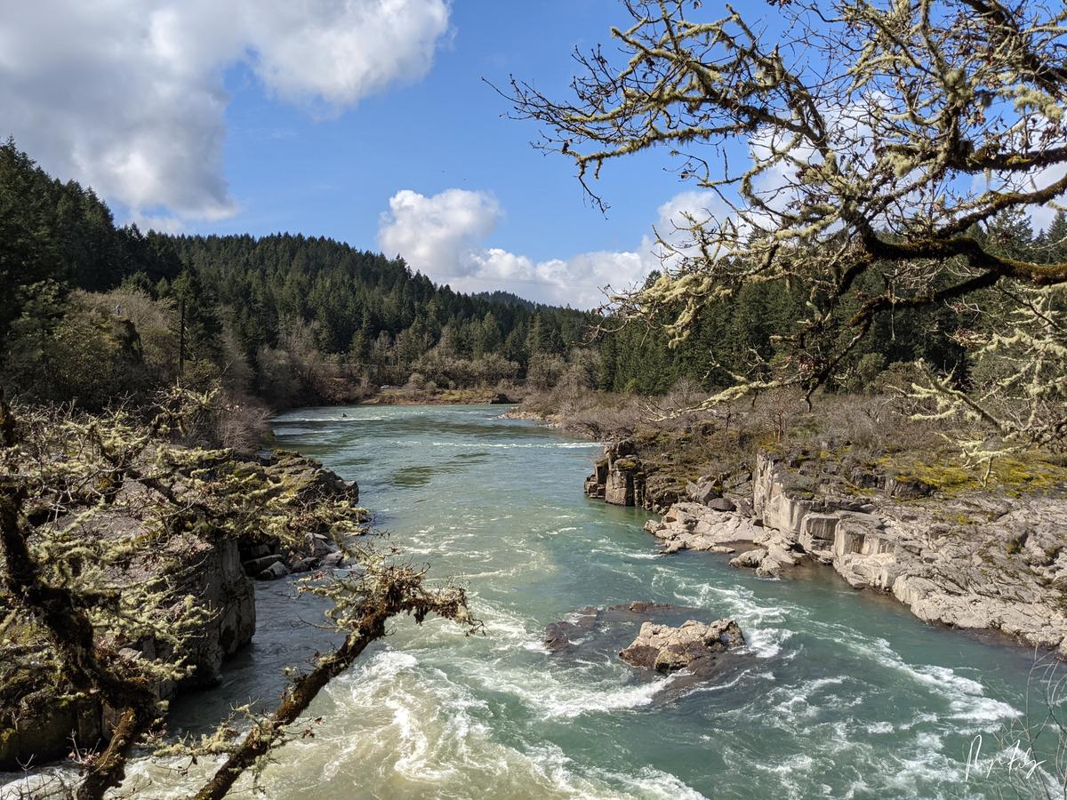 Colliding Rivers Where Two Rivers Collide in Glide Oregon — Glide Tracker