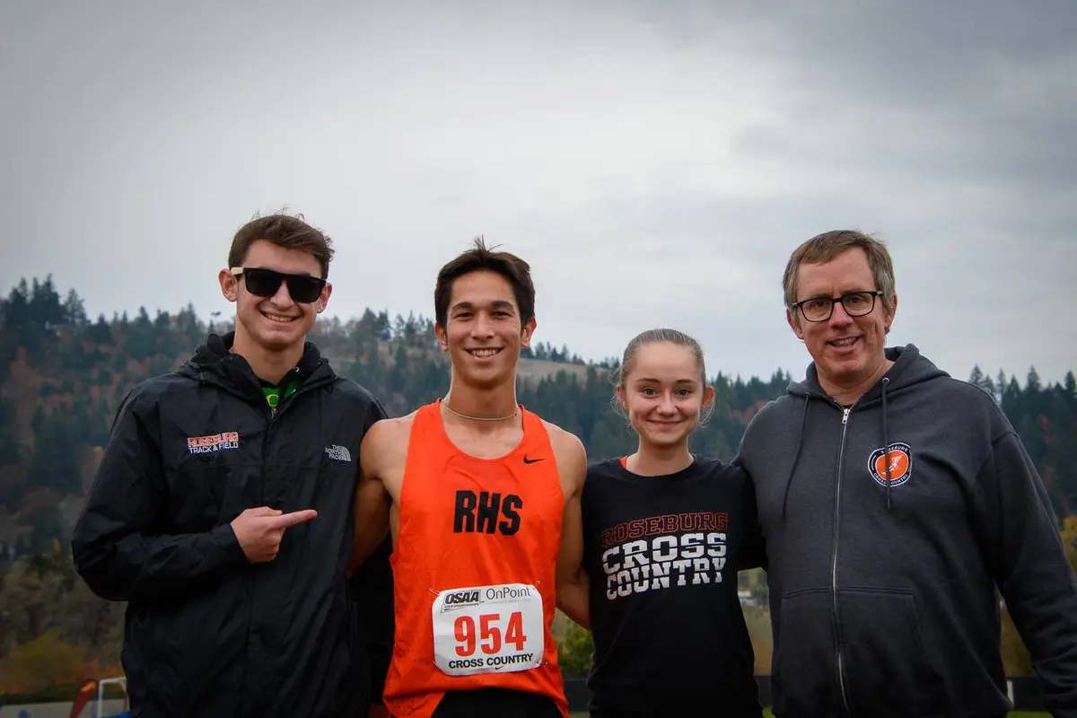 Roseburg Runners Make Strong Showing at OSAA State Cross Country Championships