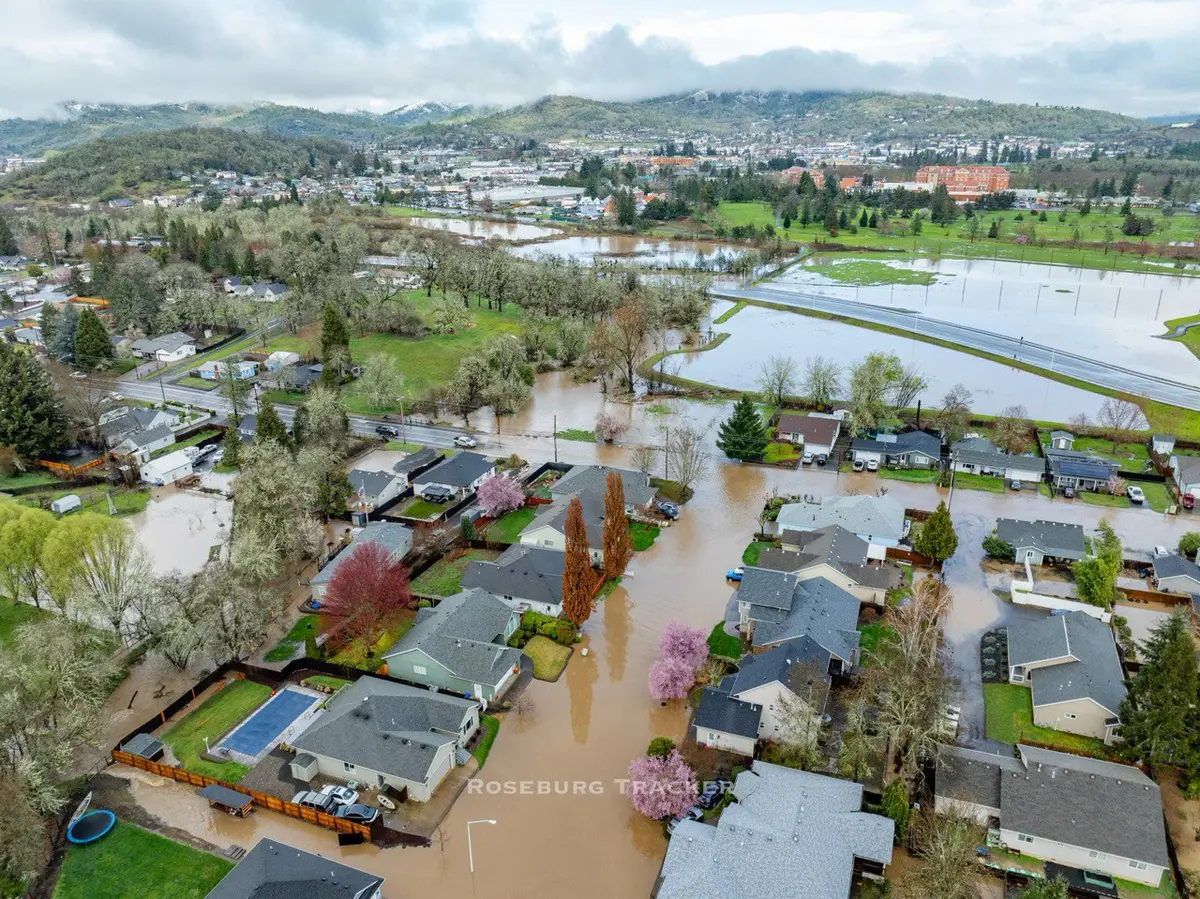 Roseburg Schools Closed Monday Due to Severe Weather