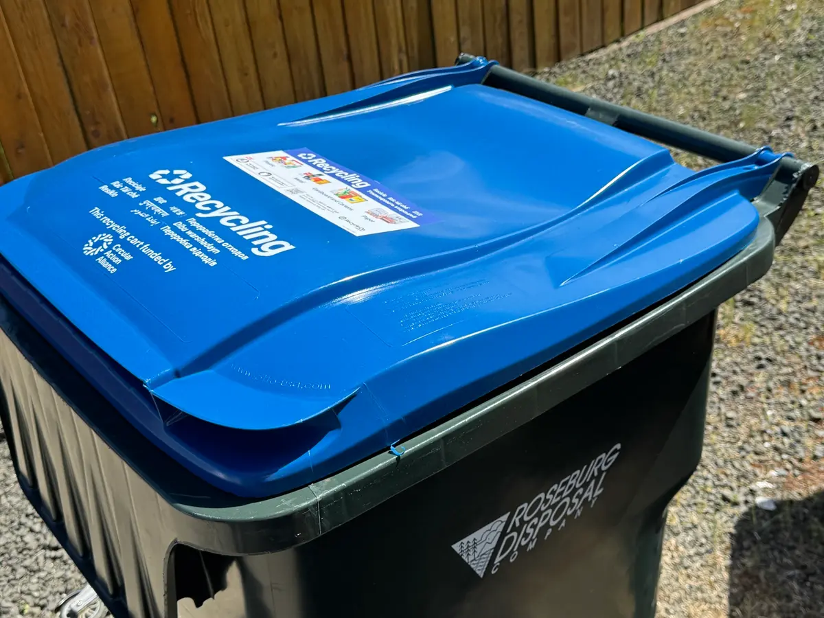 Roseburg Disposal Rolling Out 10,000 New Recycling Carts Starting in April