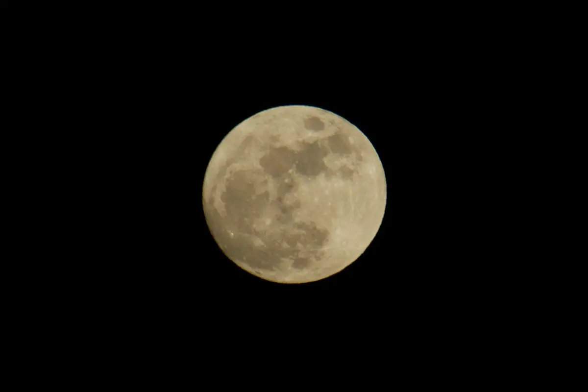 Full Moon Visible Tonight Over Roseburg