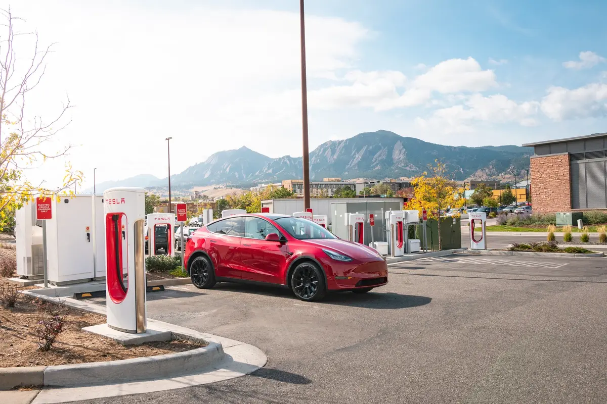 Tesla Charging Station Planned for Sutherlin
