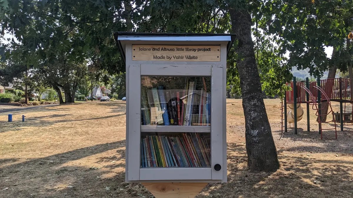 Tiny Free Libraries Opening in Roseburg Parks