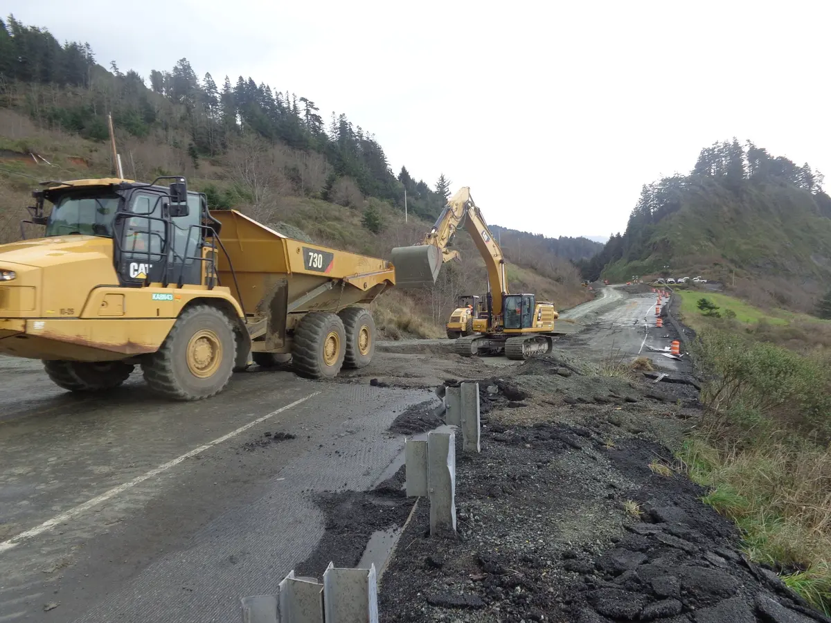 U.S. 101 Landslide: One Lane Expected to Open by Friday Afternoon