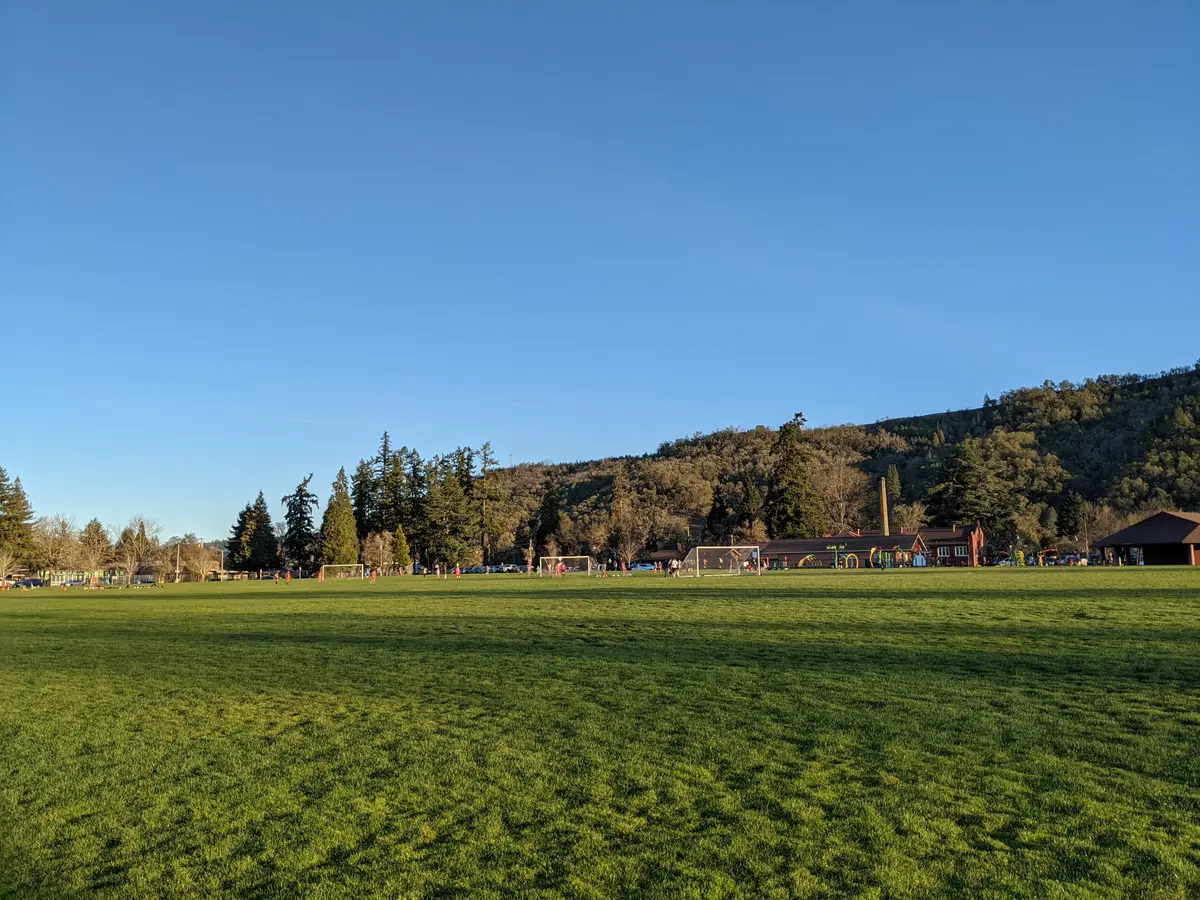 Citizen Discovers Large Stash of Meth in Roseburg's Fir Grove Park
