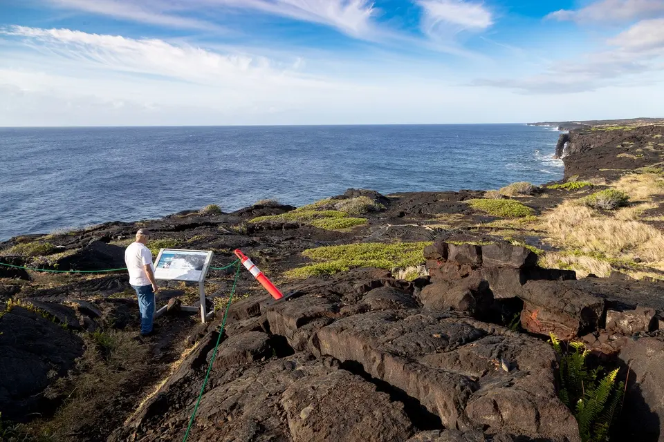 New Hōlei Sea Arch viewing area opens, Hawai‘i Volcanoes NP — Hawaii ...