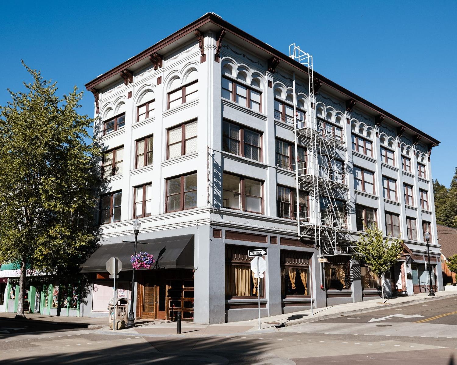 Rosebud Theatre Set to Reopen in Downtown Roseburg December 27th