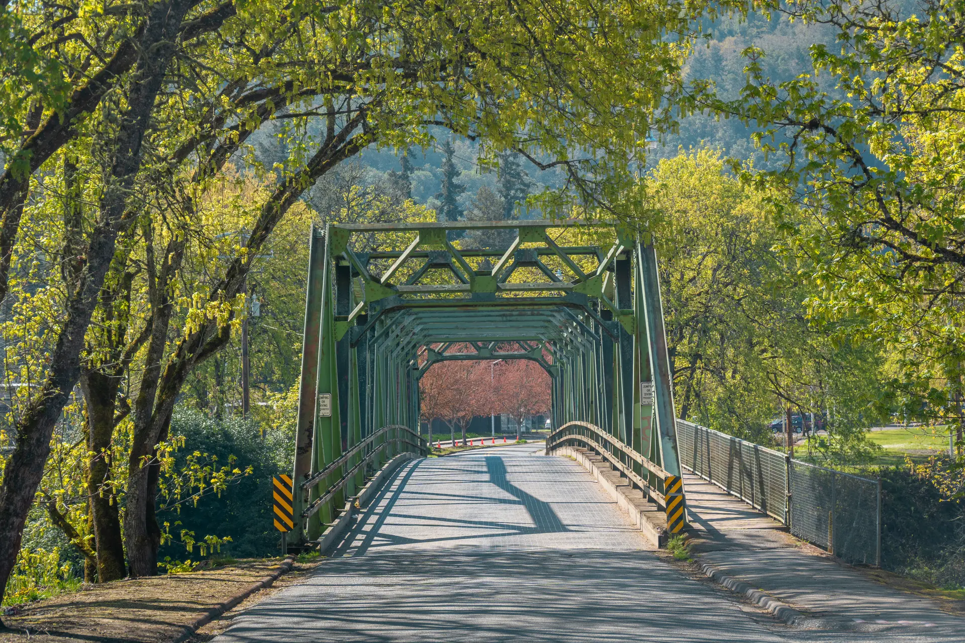 Stewart Park Green Bridge in Roseburg to Close For Rehabilitation
