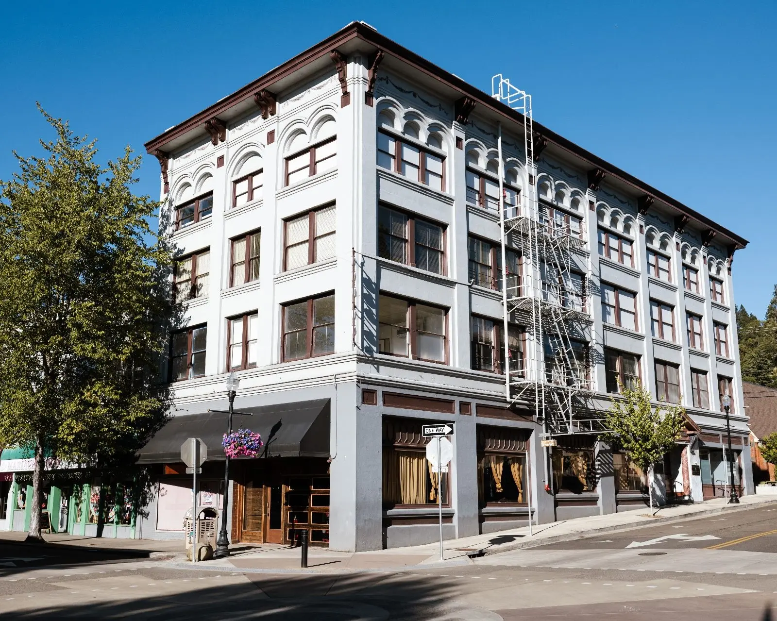 Rosebud Theatre Set to Reopen in Downtown Roseburg December 27th