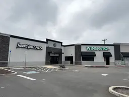 Round Table Pizza Returning to Roseburg in May, Wingstop Planned Next Door
